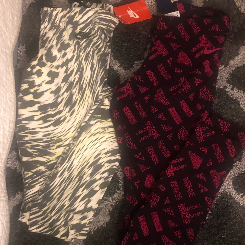 2 Nike leggings